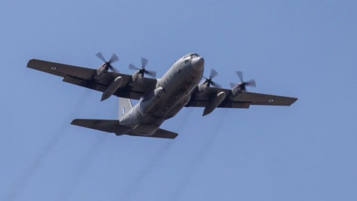Αναχώρησε από την Ελευσίνα το C-130 για τη μεταφορά των σορών των οπαδών του ΠΑΟΚ από τη Ρουμανία