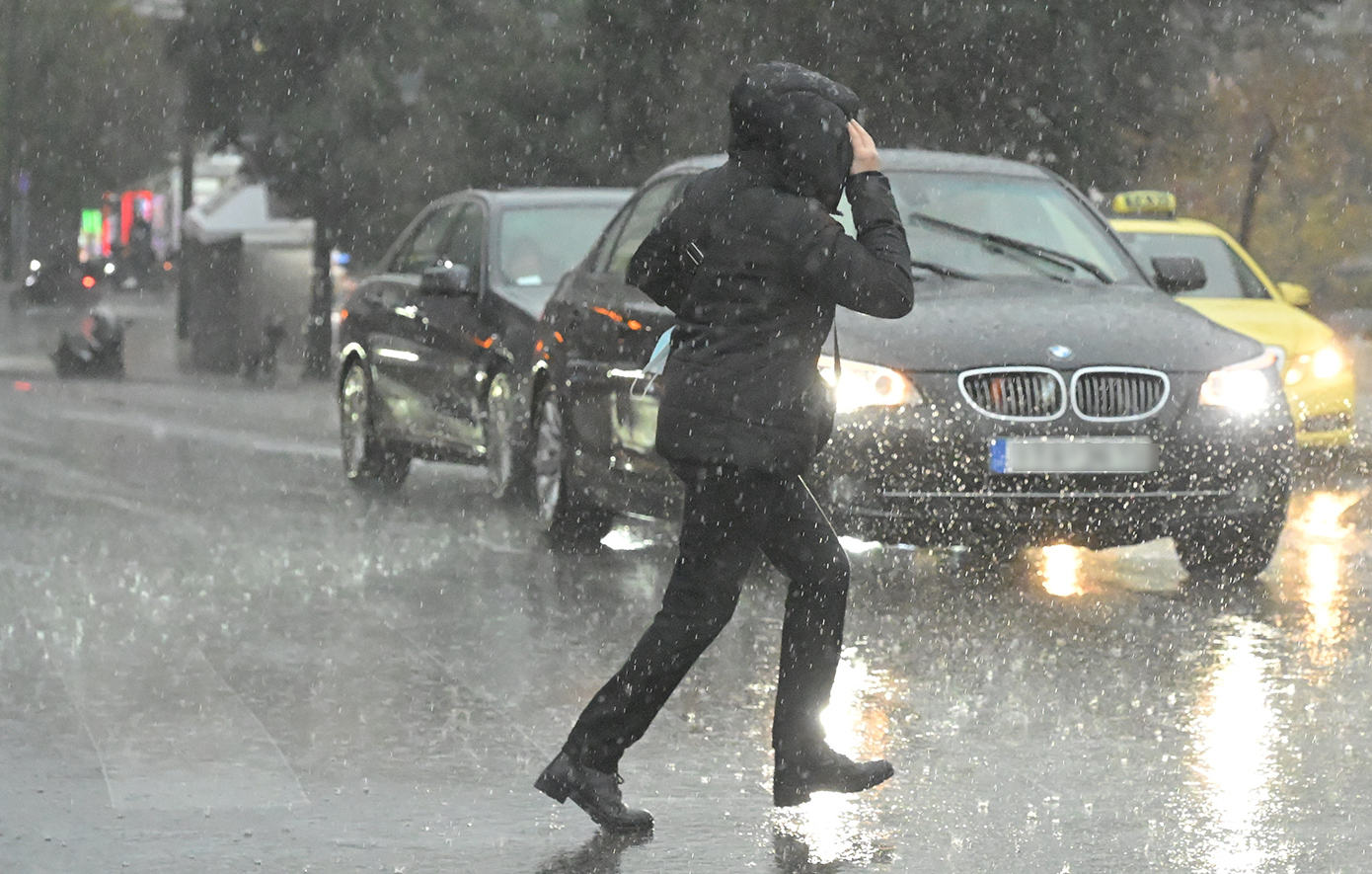 Καιρικός συναγερμός: «Διαδοχικά κύματα κακοκαιρίας με έντονο αντίκτυπο στην Αττική και πέρα από αυτή»