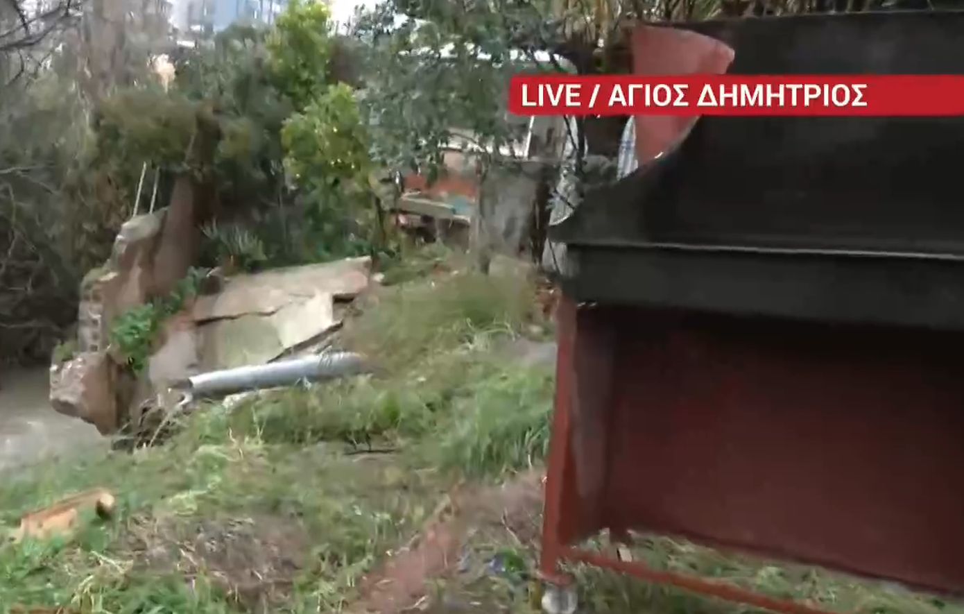 Σφοδρή καταιγίδα χτυπά την Αττική – Εκκενώθηκαν τρεις κατοικίες στον Άγιο Δημήτριο