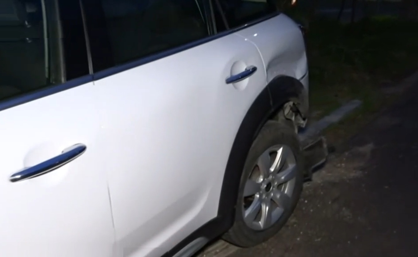 Οδηγός υπό την επήρεια αλκοόλ συγκρούστηκε με οχήματα στα βόρεια προάστια – Αλκοτέστ τρεις φορές πάνω από το όριο Αυτοφώρου