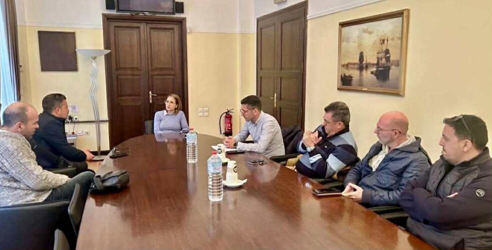 Σύσκεψη Γραμματέα Αποκεντρωμένης Κρήτης με τον Σύλλογο Ταξί Ν. Ηρακλείου