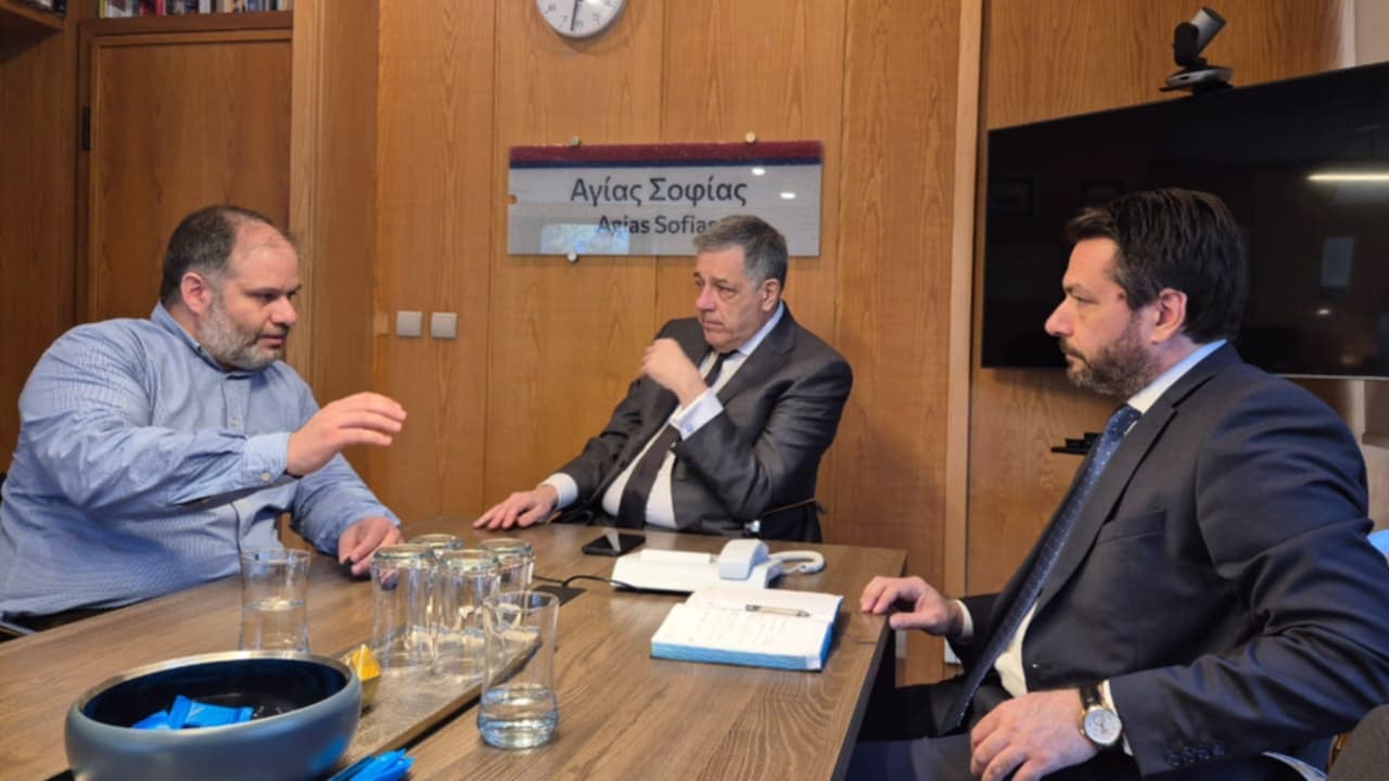 Εργασιακή συνάντηση Δημάρχου Νάουσας με Υφυπουργό Υποδομών