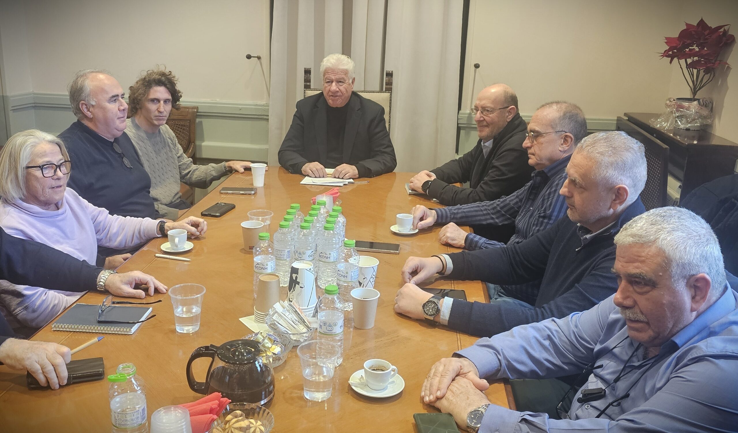 Συνάντηση Περιφερειάρχη με παραγωγικούς και τουριστικούς παράγοντες της Π.Ε. Κέρκυρας