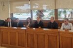 Στο προσκήνιο οι προτεραιότητες των πληγεισών κοινωνιών στη συνάντηση Δημάρχων με τον Υφ. Πολιτικής Προστασίας