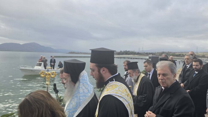 Περιφέρεια Δυτικής Μακεδονίας Στον εορτασμό των Θεοφανείων στη Λίμνη Πολυφύτου ο Γ. Αμανατίδης