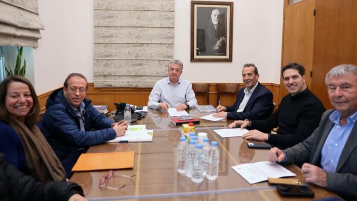 Περιφέρεια Κρήτης: Συμφωνία για μελέτες καθορισμού και διαχείρισης ρεμάτων στον Δήμο Χερσονήσου