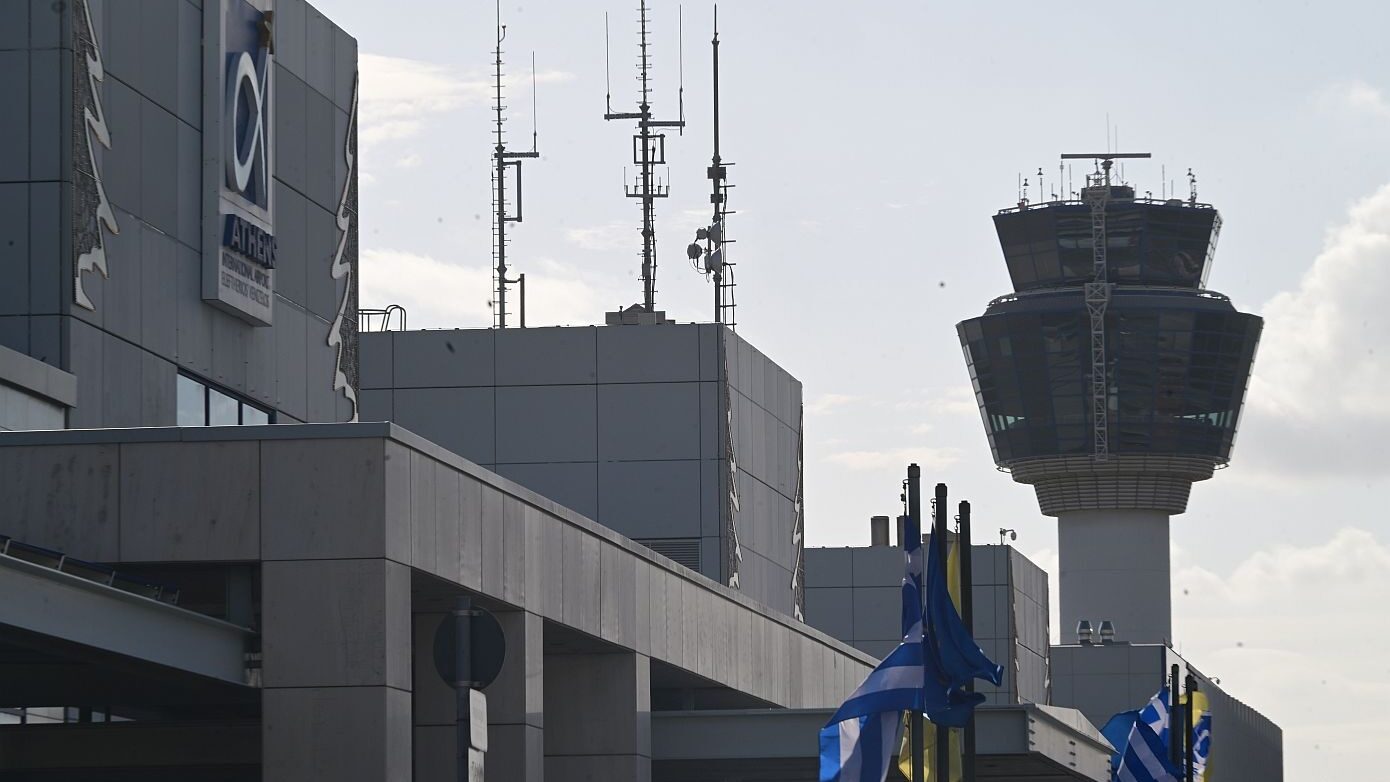Επιλύθηκε το ζήτημα που προκάλεσε αναστάτωση στα αεροδρόμια – «Η ασφάλεια των πτήσεων δεν κινδύνευσε» δήλωσε ο Χρίστος Δήμας