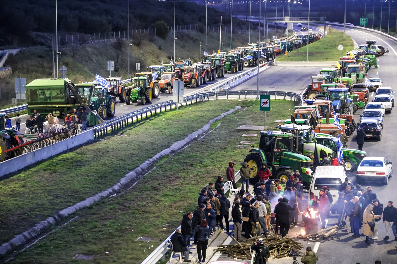 Κυβερνητικά στελέχη: Διπλή συνάντηση με τον πρωθυπουργό την Τρίτη, καθώς οι αγρότες διαφωνούν στην κοινή εκπροσώπηση