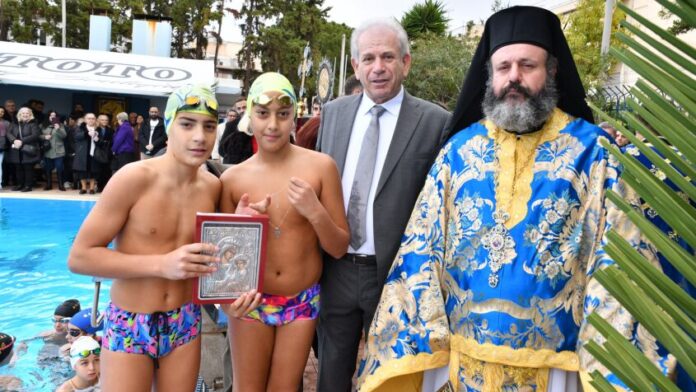 Με κατάνυξη γιορτάστηκαν τα Θεοφάνια στον Δήμο Αιγάλεω