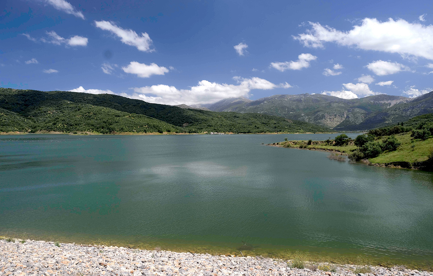 Σοβαρή η κατάσταση στο φράγμα Αποσελέμη – «Χωρίς βροχή, το νερό επαρκεί μέχρι τέλη Φεβρουαρίου»