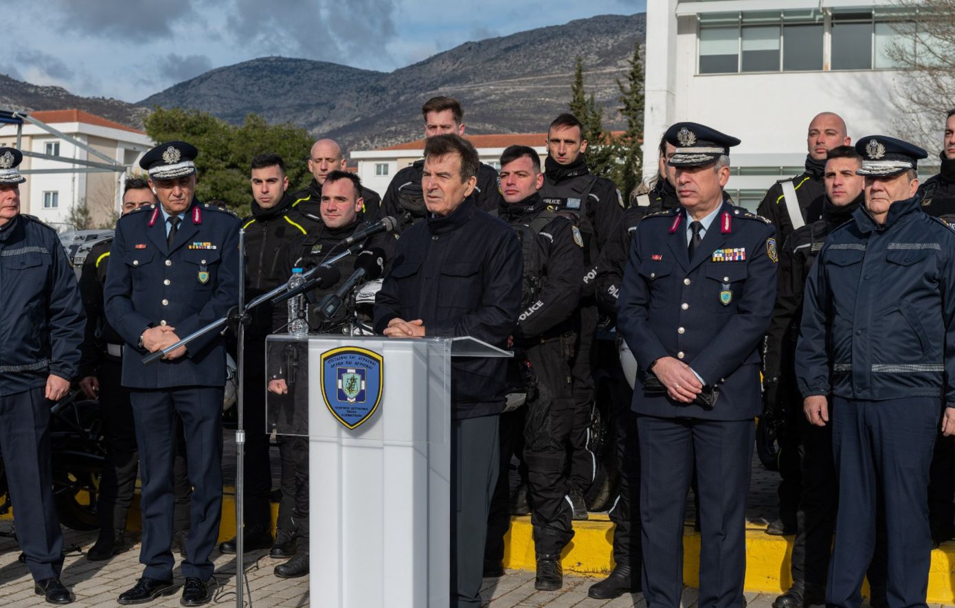 Η ΕΛ.ΑΣ. αποκτά 431 καινούργιες μοτοσικλέτες – «Υπόσχεσή μας να είμαστε πάντα κοντά στους πολίτες», δήλωσε ο Χρυσοχοΐδης