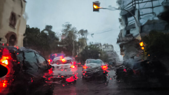 Ασταθές το καιρικό τοπίο με βροχοπτώσεις, ισχυρές καταιγίδες και χιονοπτώσεις – Προειδοποίηση από την ΕΜΥ