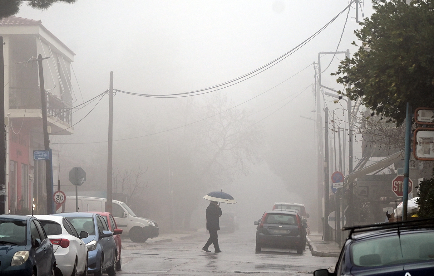 Καιρική επιδείνωση με βροχές, καταιγίδες και χαλάζι – Πού θα χτυπήσουν πιο έντονα τα φαινόμενα