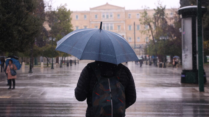 Σοβαρή κακοκαιρία πλησιάζει με καταιγίδες, χιόνια και ισχυρούς ανέμους – Πότε πλήττει την Αττική