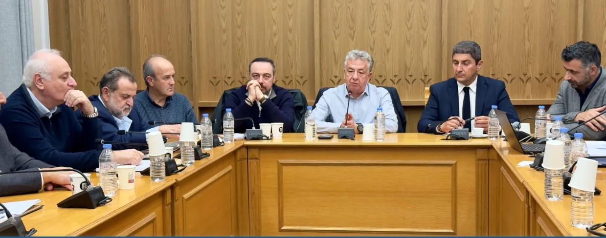 Αρναουτάκης: «Στρατηγική προτεραιότητα ο ΝΟΑΚ και η σύνδεση με το νέο αεροδρόμιο στο Καστέλλι»