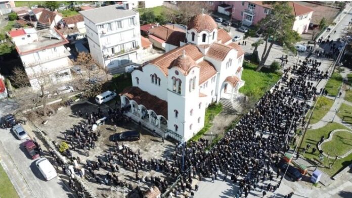 Με συγκίνηση και θλίψη αποχαιρέτησαν τον αείμνηστο δήμαρχο Φιλιατών