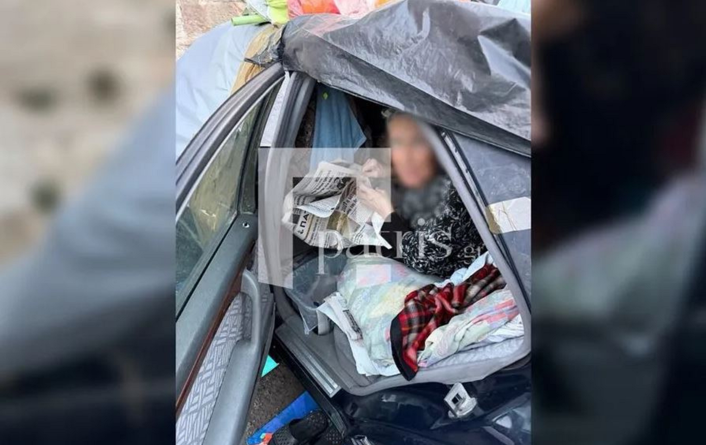 Απίστευτο: 87χρονη ζει σε αυτοκίνητο καλυμμένο με εφημερίδες και την λήστεψαν – «Θέλω εργασία, όχι φιλανθρωπία»