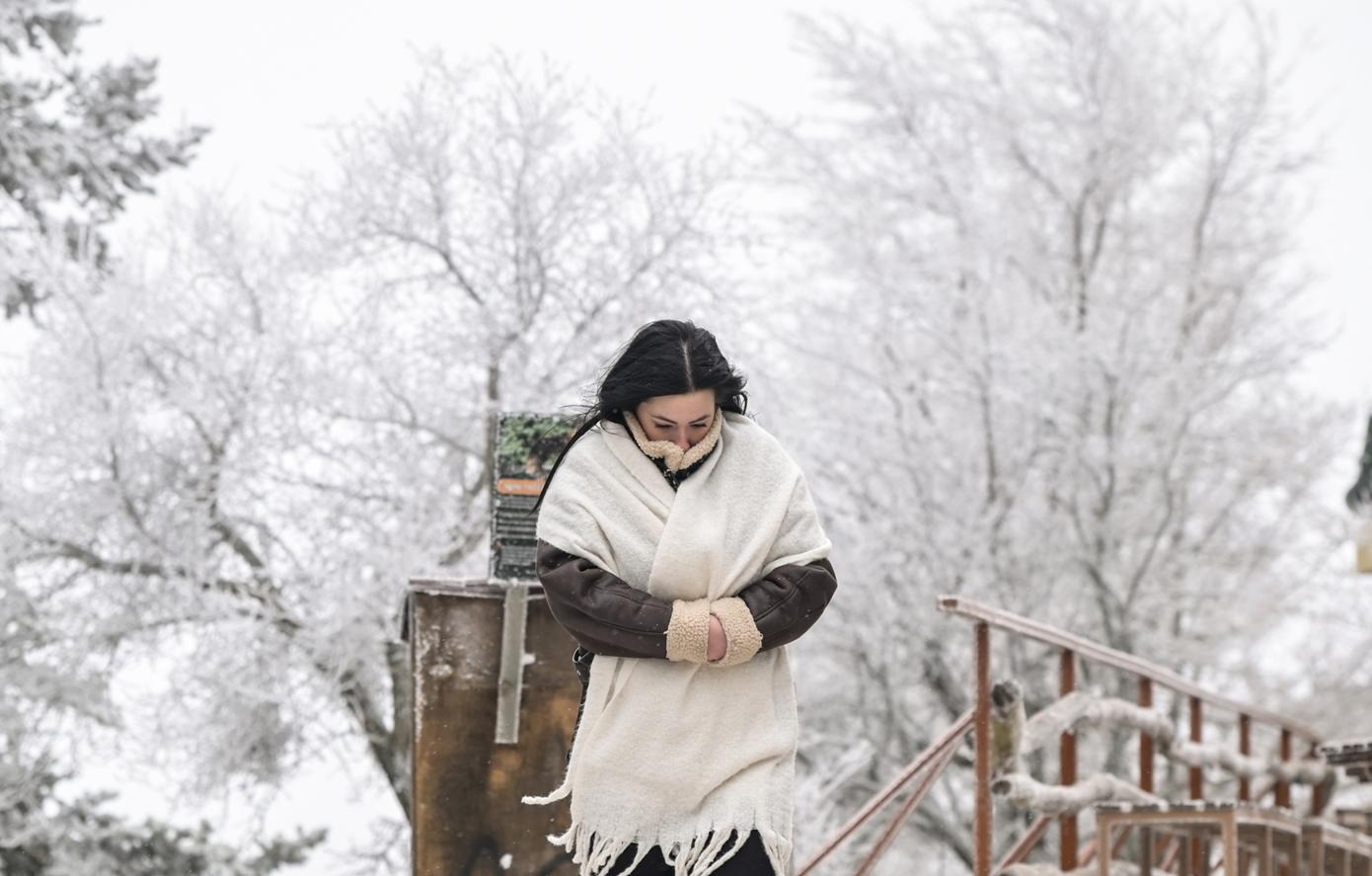 Καιρός: Η χώρα παραμένει «παγωμένη» και αύριο – Πότε θα αυξηθεί η θερμοκρασία έως 10 βαθμούς