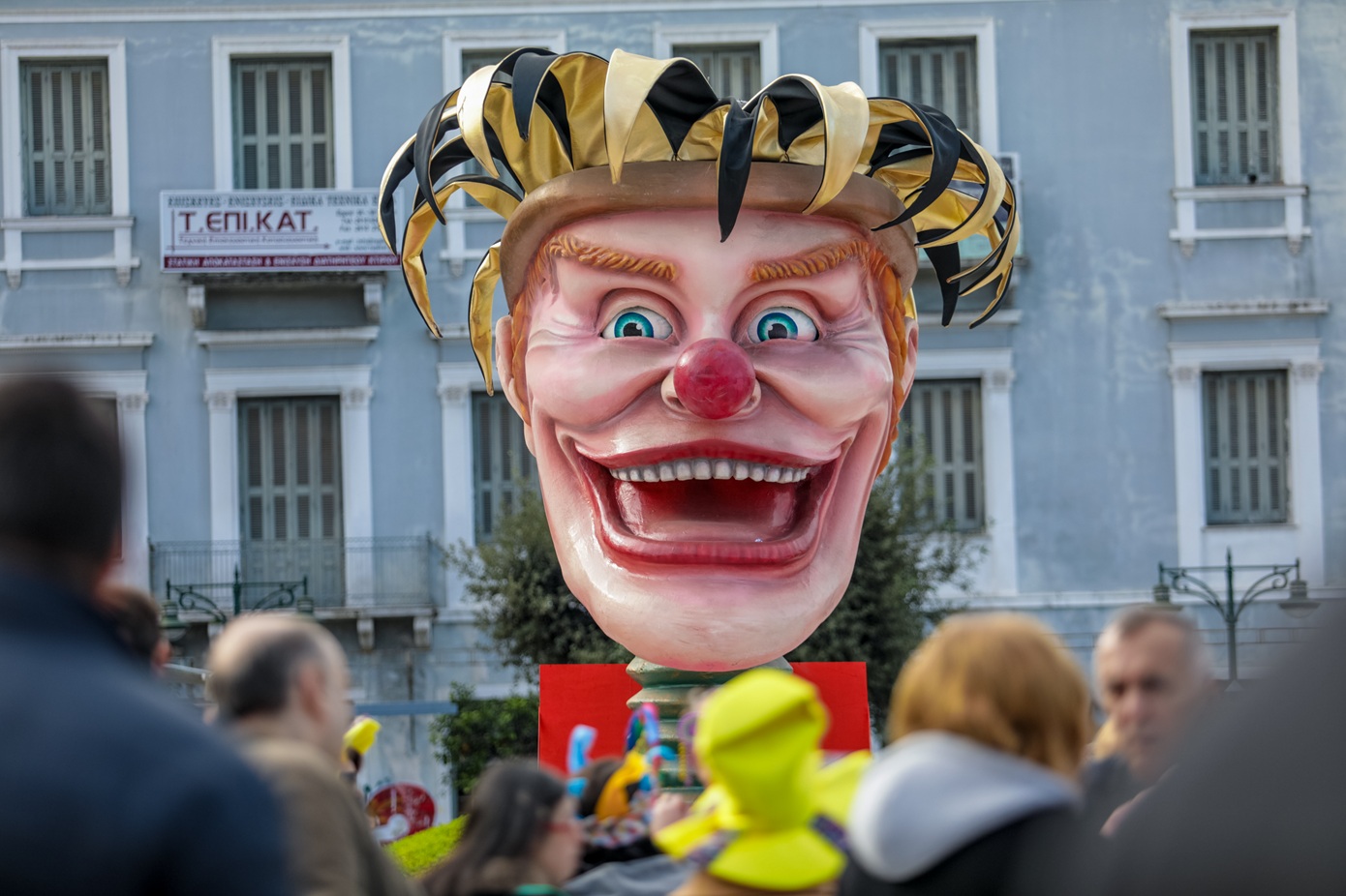 Πατρινό Καρναβάλι 2026: Απολαύστε βίντεο από τη φαντασμαγορική τελετή έναρξης – Χιλιάδες στους δρόμους, ξέφρενος εορτασμός