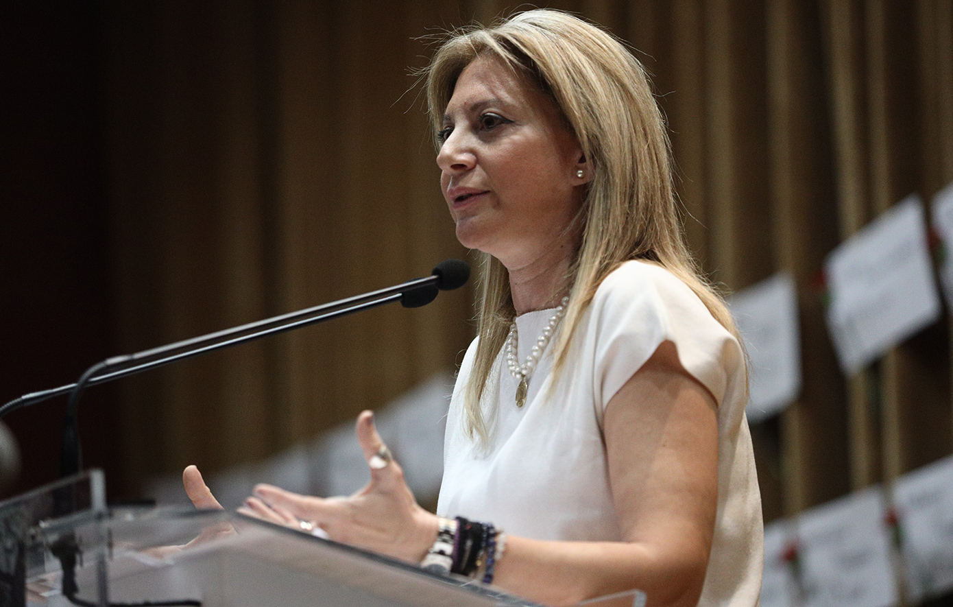 Στο πλευρό της Καρυστιανού ο δικηγόρος της για τις αμβλώσεις: «Τα δικαιώματα της γυναίκας υπερτερούν αυτών ενός αγέννητου παιδιού;»