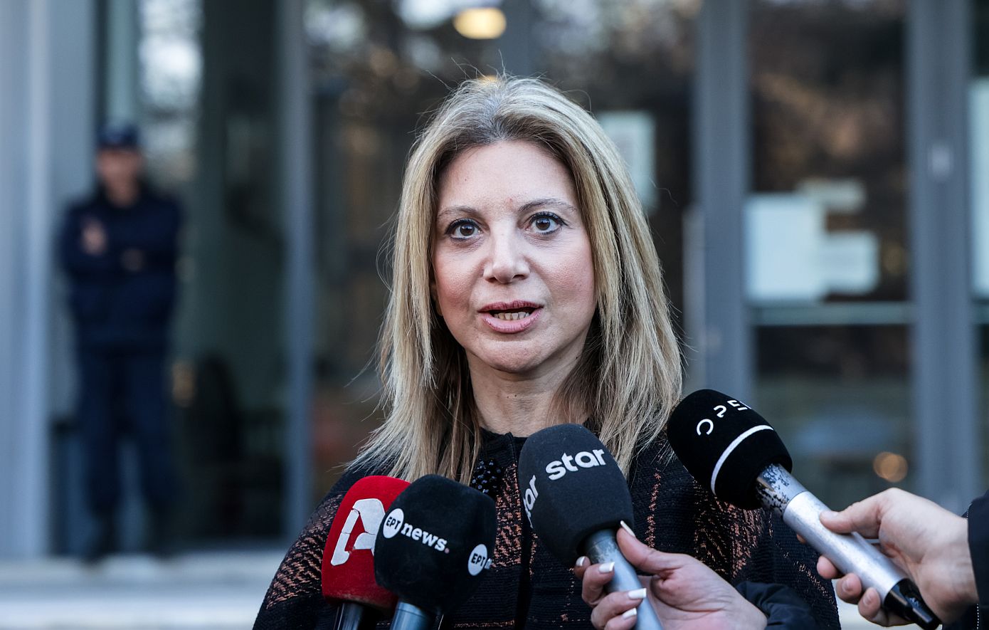 Μαρία Καρυστιανού: «Ευθύνομαι, γιατί άφησα τους πολιτικούς να υποτιμήσουν τη ζωή μας»