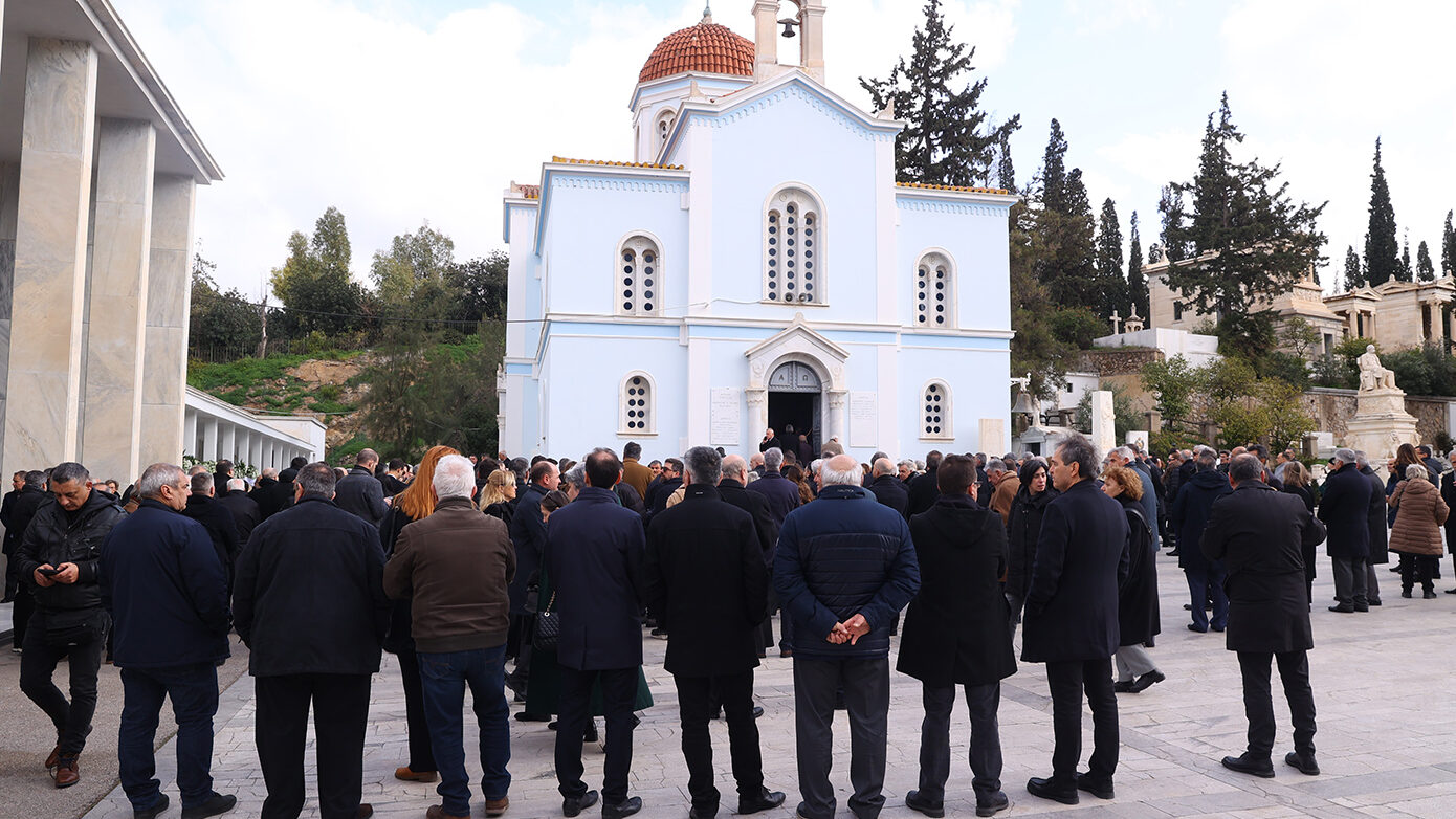 Αποχαιρετισμός στον πατριάρχη της Βιοχάλκο, Νικόλαο Στασινόπουλο