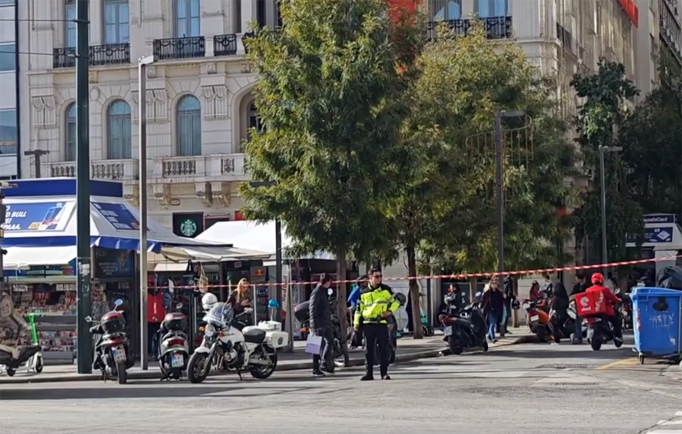 Κυκλοφοριακές αλλαγές στο Σύνταγμα: Κλειστή η Καραγεώργη Σερβίας για έργα της ΕΥΔΑΠ