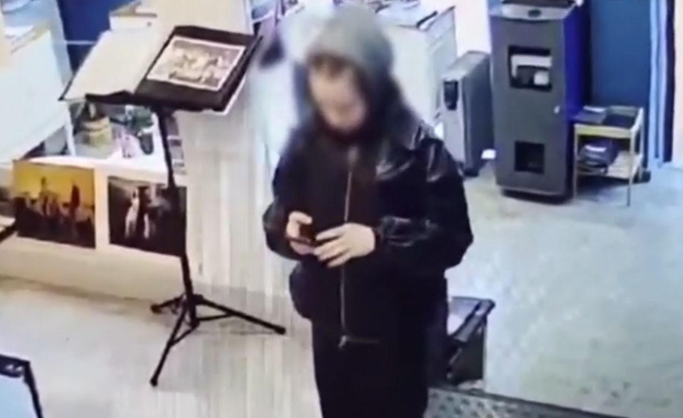 Μυστηριώδης εξαφάνιση της 16χρονης Λόρας: Νέο βίντεο εξετάζει η ΕΛ.ΑΣ. – Αναζητούνται ίχνη της στου Ζωγράφου