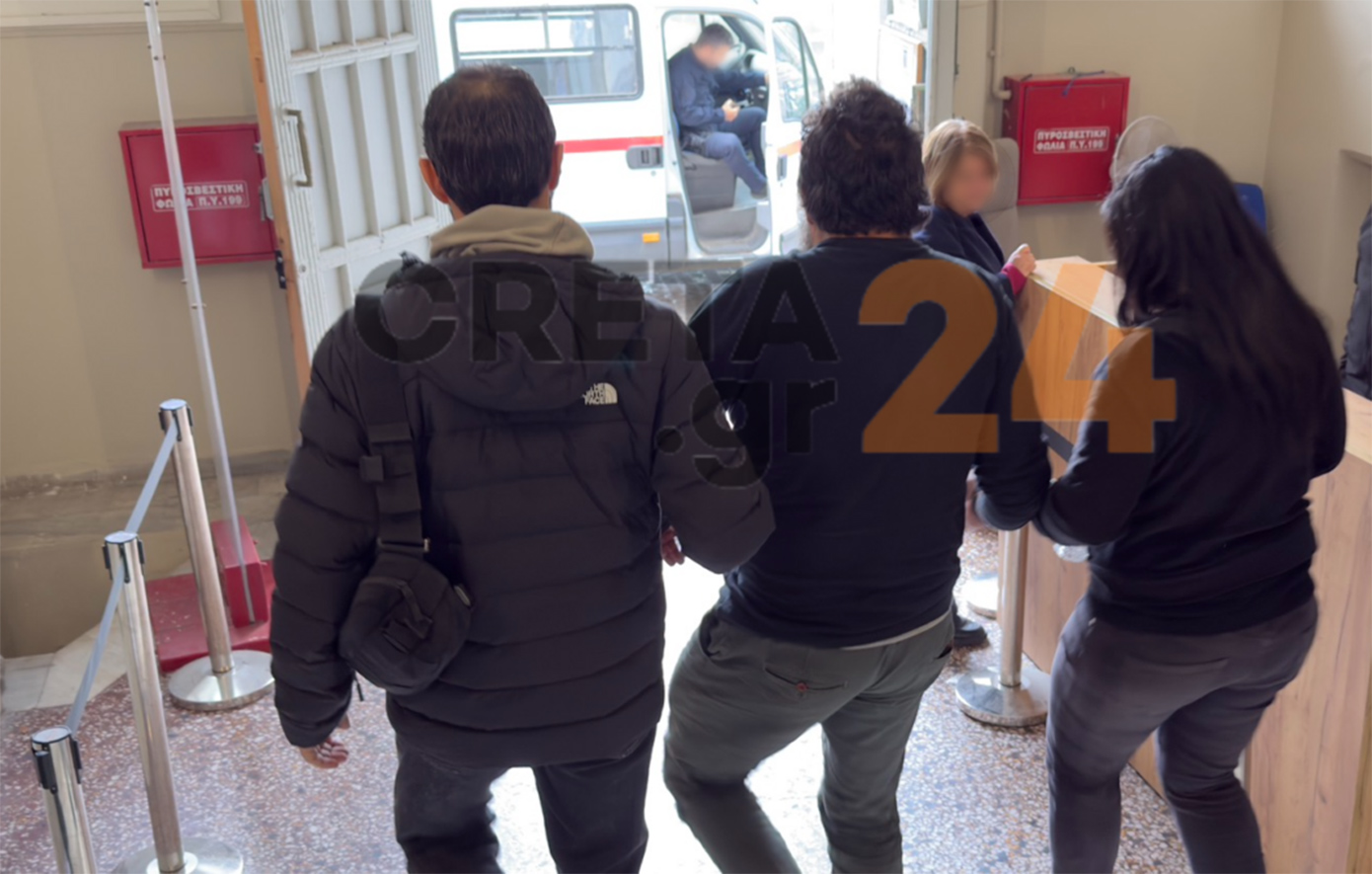 Σήμερα απολογείται η μητέρα στη Μεσαρά για κακοποίηση και βιασμό των παιδιών της – Τη Δευτέρα ο πατέρας