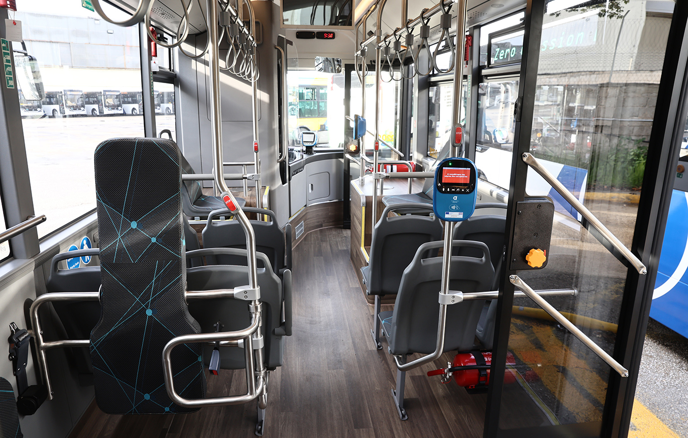 Δημόσιες συγκοινωνίες: Το πρόστιμο αυξάνεται στα 100 ευρώ για επιβάτες χωρίς εισιτήριο στα λεωφορεία