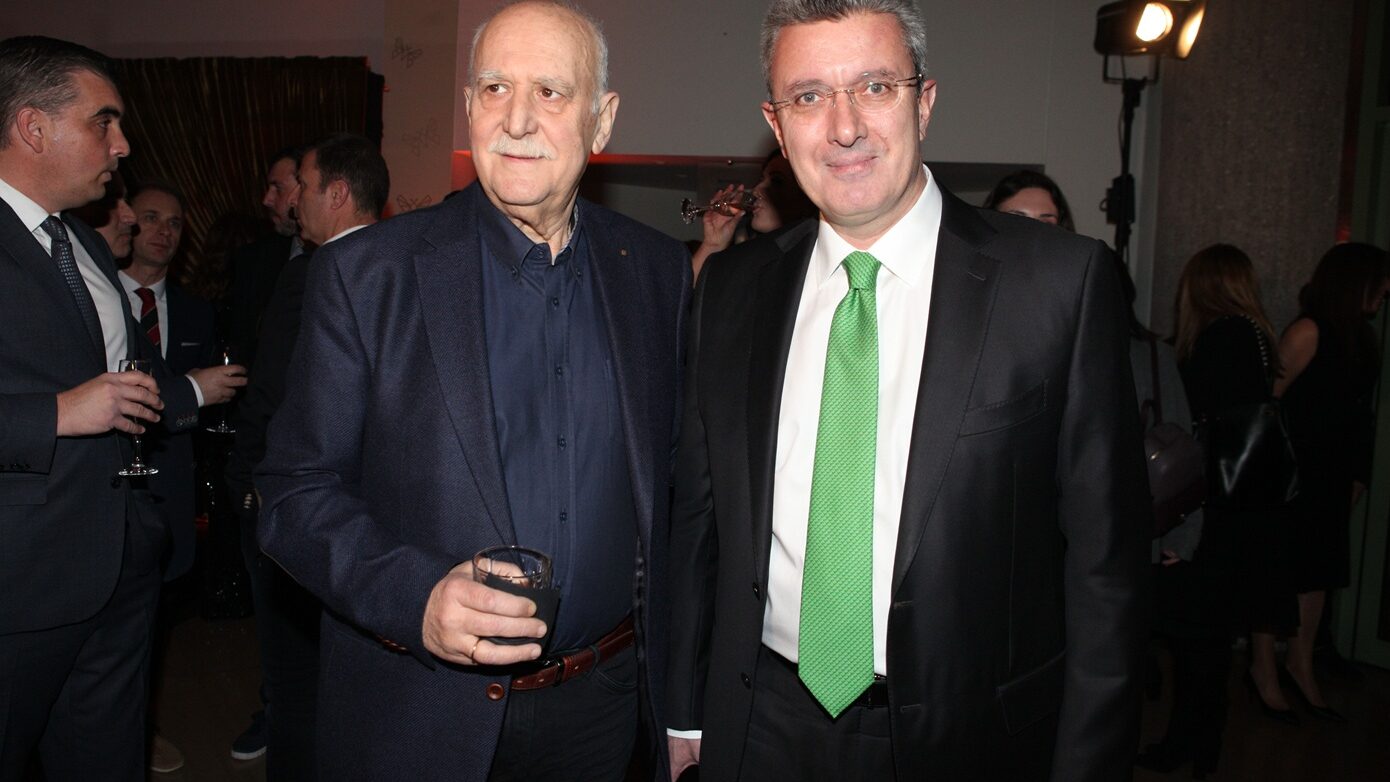 Το συγκλονιστικό «αντίο» του Νίκου Χατζηνικολάου στον Γιώργο Παπαδάκη: «Έφυγες τώρα που επιτέλους θα ζούσες…»