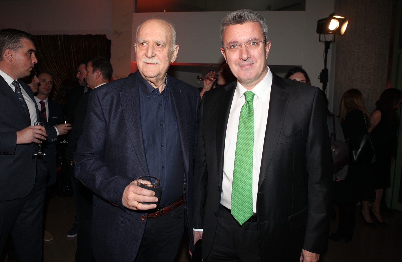 Το συγκλονιστικό «αντίο» του Νίκου Χατζηνικολάου στον Γιώργο Παπαδάκη: «Έφυγες τώρα που επιτέλους θα ζούσες…»