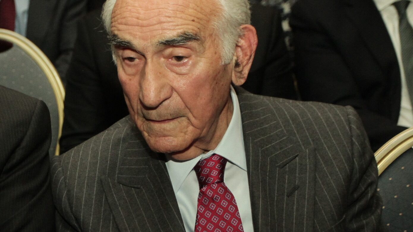 Απεβίωσε ο Αλέξανδρος Παπαδόγγονας – Πρώην υπουργός της ΝΔ και αντιναύαρχος του Πολεμικού Ναυτικού