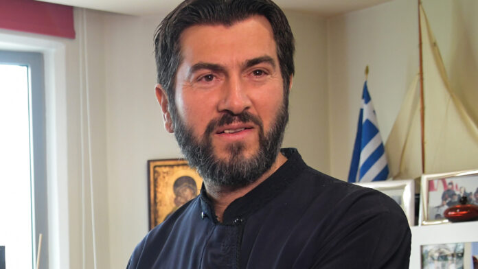 Κιβωτός του Κόσμου: Παραιτήσεις νομικών και απομάκρυνση του πατρός Αντωνίου από το Εφετείο