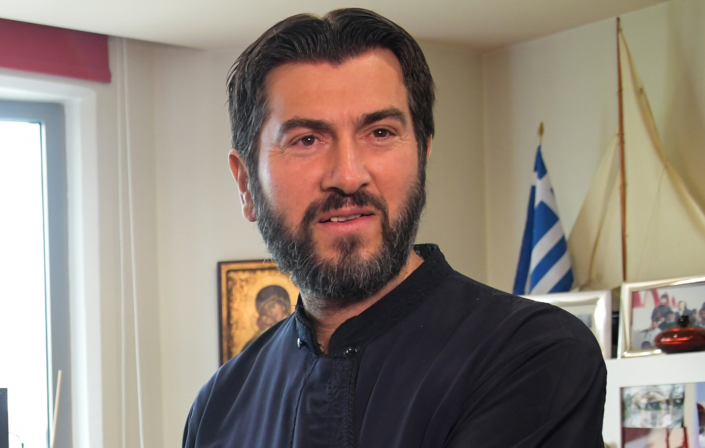 Κιβωτός του Κόσμου: Παραιτήσεις νομικών και απομάκρυνση του πατρός Αντωνίου από το Εφετείο