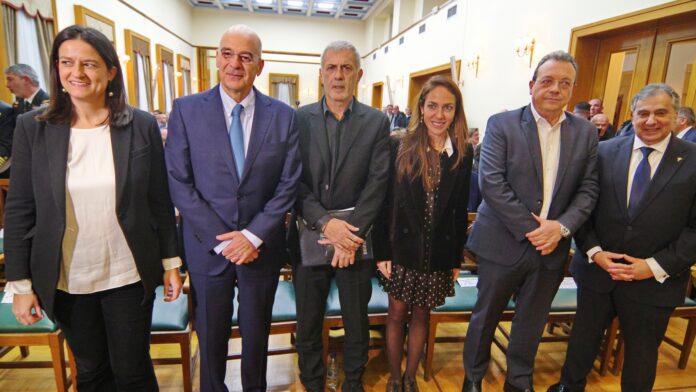 Ο Δήμαρχος Πειραιά στην εκδήλωση κοπής βασιλόπιτας του Ε.Β.Ε.Π.