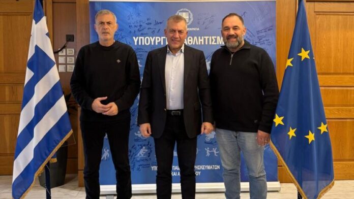 Σύσκεψη Δημάρχου Πειραιά με τον Υφυπουργό Αθλητισμού