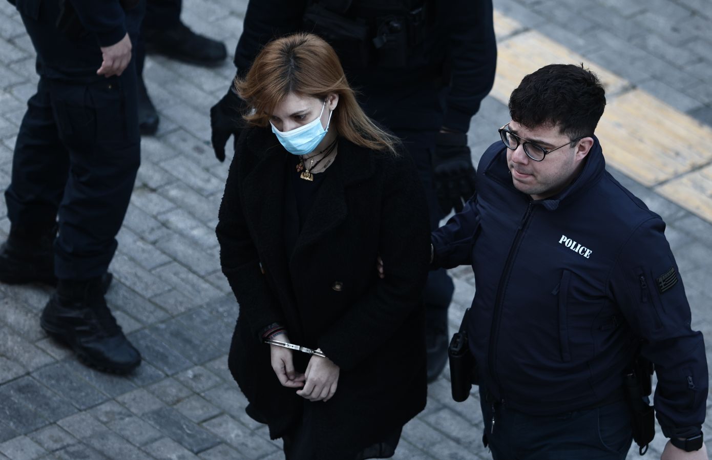 Ρούλα Πισπιρίγκου: Η οικογένειά της στο πλευρό της ξανά, παρών στο δικαστήριο και ο Μάνος Δασκαλάκης