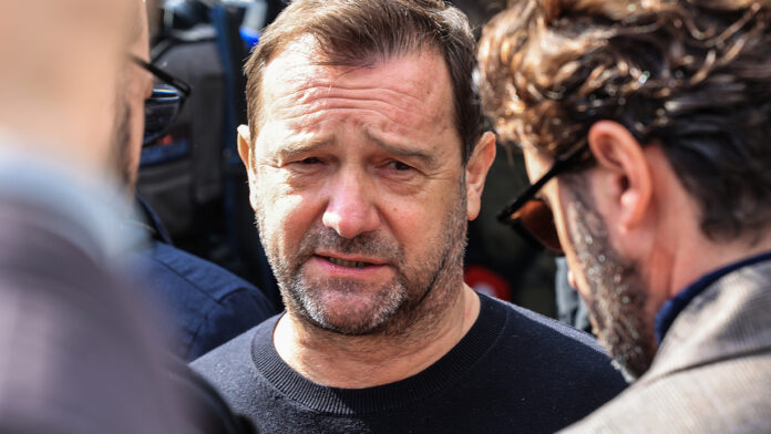 Πλακιάς: «Ίσως πολιτικοποιηθώ και εγώ – Λάθος του κόμματος Καρυστιανού λίγο πριν την επέτειο των Τεμπών»