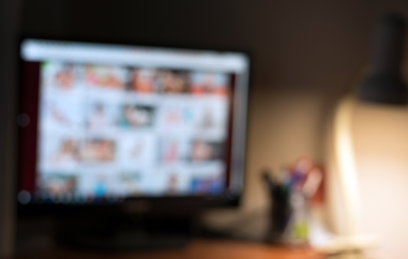 Σοκαριστικές αποκαλύψεις για τον καθηγητή που εξέθεσε την πρώην σύντροφό του με γυμνές φωτογραφίες – Τις έστειλε ακόμα και στον γιο της