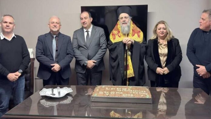 Π. Θεσσαλίας: Κοπή βασιλόπιτας στις Εκπαιδευτικές Διευθύνσεις Τρικάλων