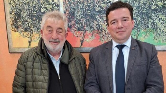 “Ο Αναπλ. Περιφερειάρχης Θεσσαλίας επισκέπτεται τη Συνεταιριστική Τράπεζα Καρδίτσας”