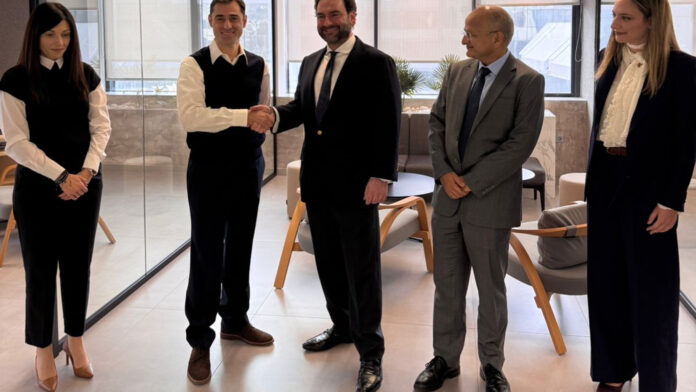 Ναυπηγεία Σαλαμίνας: Συνεργασία για μεγάλη ναυπηγική επένδυση στην Ινδία