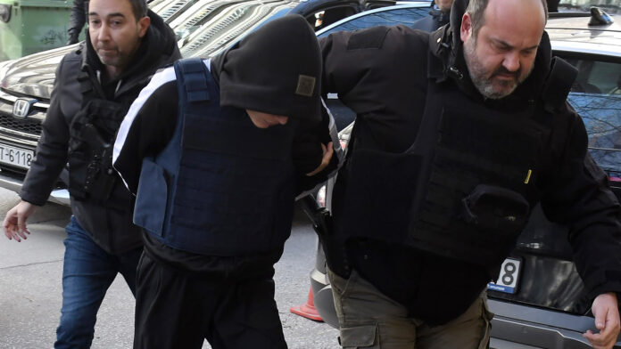 Κακοποίηση 17χρονου: «Ο Άγγελος υπέφερε σαν το Χριστό, τον λύγισαν μπροστά στον κεντρικό ναό των Σερρών»