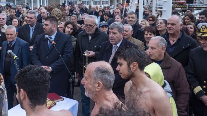 Με μεγαλοπρέπεια ο εορτασμός των Θεοφανίων στον Δήμο Ασπροπύργου