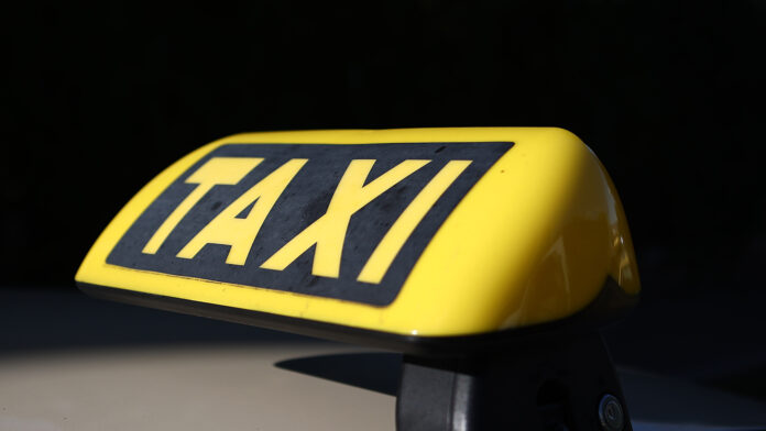 Ακινητοποιημένα και αύριο τα ταξί στην Αττική