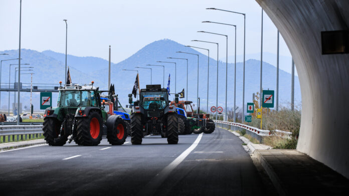 Οι αγρότες συνεχίζουν στις σήραγγες των Τεμπών – Πανελλαδική συνάντηση το Σαββατοκύριακο