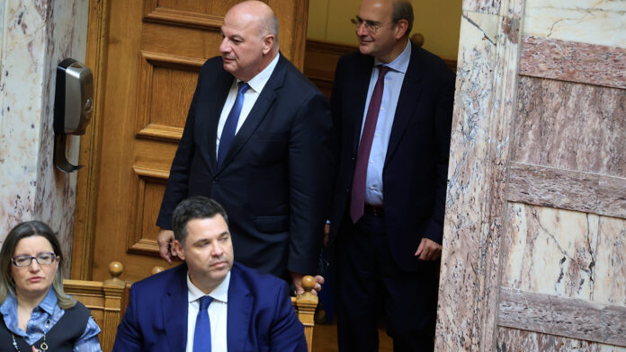 Ζωντανά η ανάλυση των μέτρων για τους αγρότες
