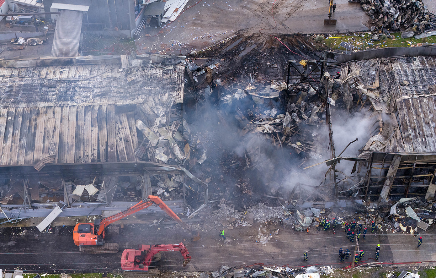 Σοκαριστικές αποκαλύψεις για τη θανατηφόρα έκρηξη στη «Βιολάντα» – Το υπόγειο του εργοστασίου έγινε «βόμβα προπανίου»