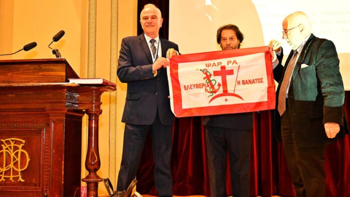 Τιμητική διάκριση για τον Δήμαρχο Η.Ν. Ψαρών από τον Φιλολογικό Σύλλογο «Παρνασσός»